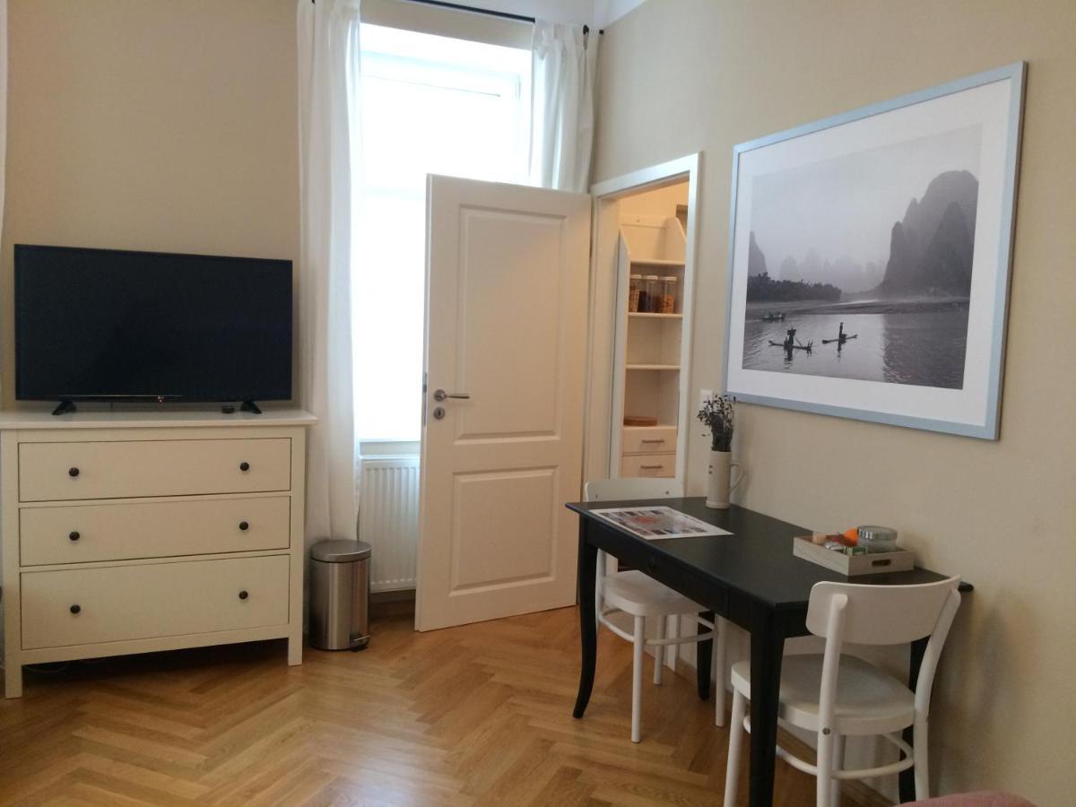Studio U Parkplatz, Zentrale Ruhelage Neben Grunoase Wiedeń